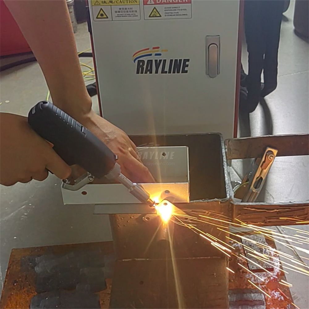 Nouveau Style Mini soudeuse La - Industrial Laser Welding Machine avis et prix